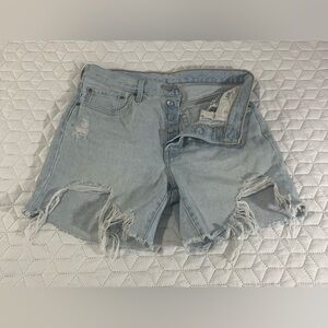 Levi’s 501 High Rise Frayed Distressed Denim Shorts Light Wash Button Fly W30